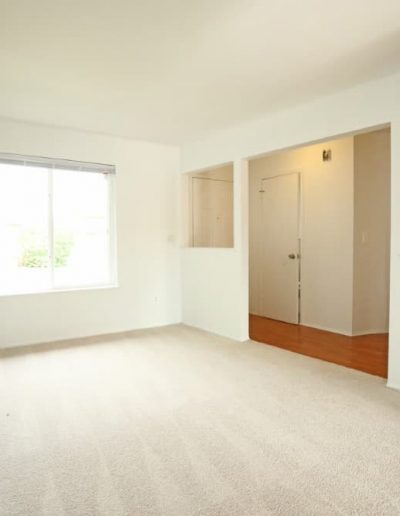 royal-woods-townhomes-apartments-for-rent-in-riverview-mi-gallery-17