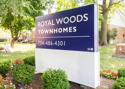 royal-woods-townhomes-apartments-for-rent-in-riverview-mi-gallery-4